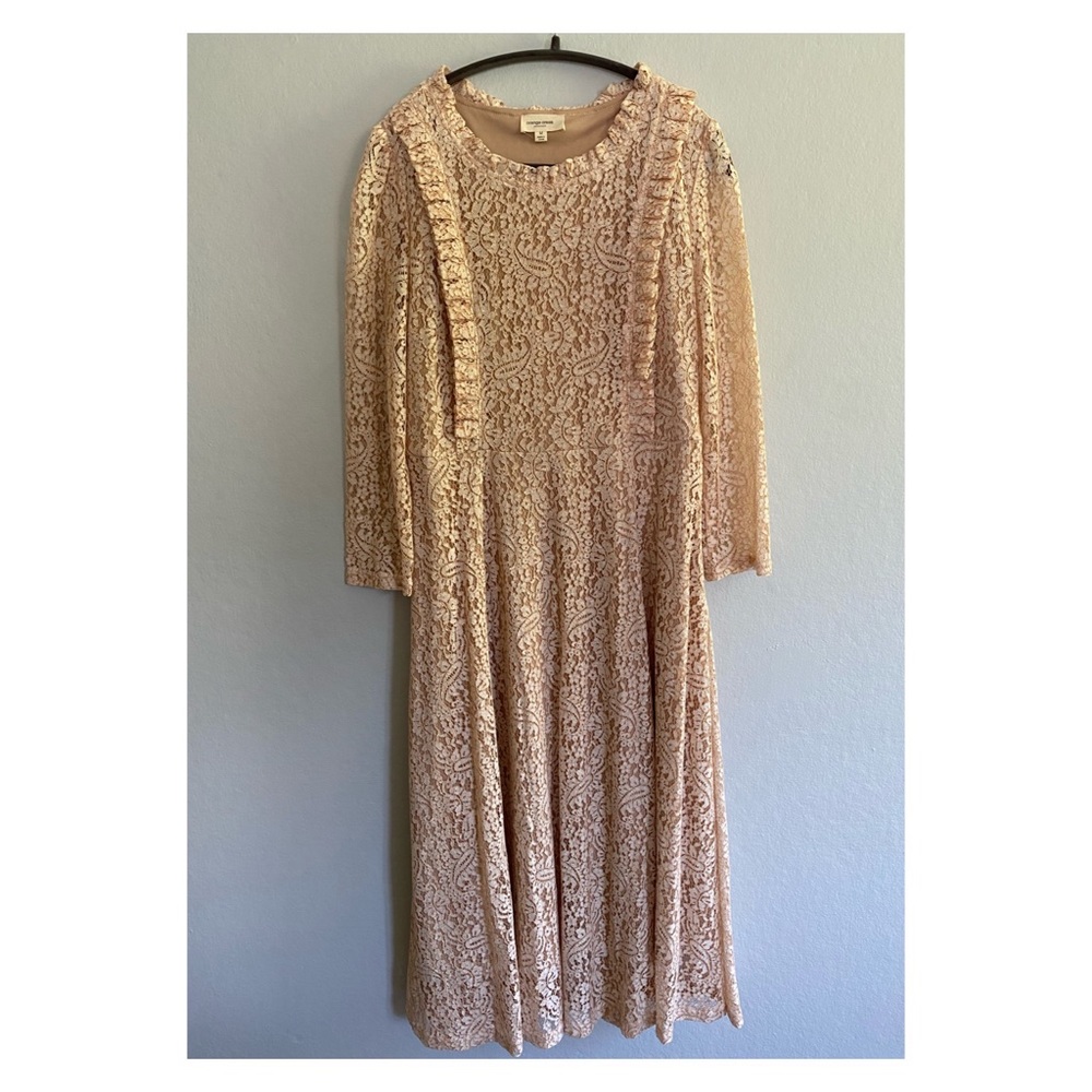 Pretty Orange Creek Lace Dress